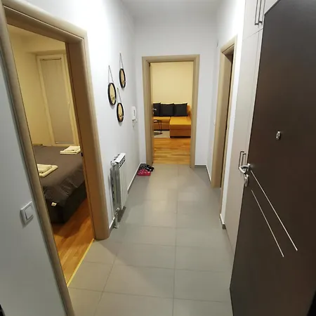 Djs Апартаменти *